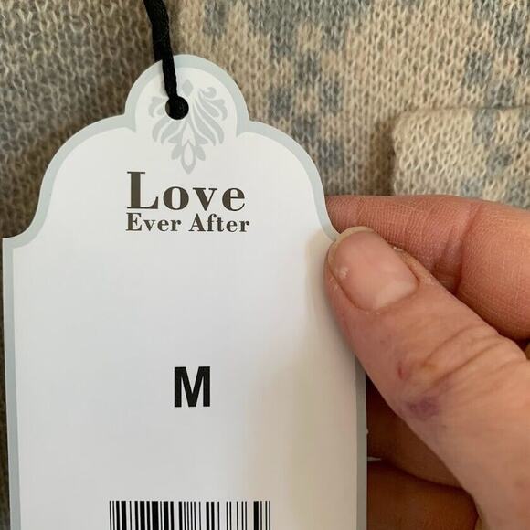 Love Ever After Cardigan Sweater Shacket Womens Size Medium Pockets Plaid Button - Picture 8 of 8